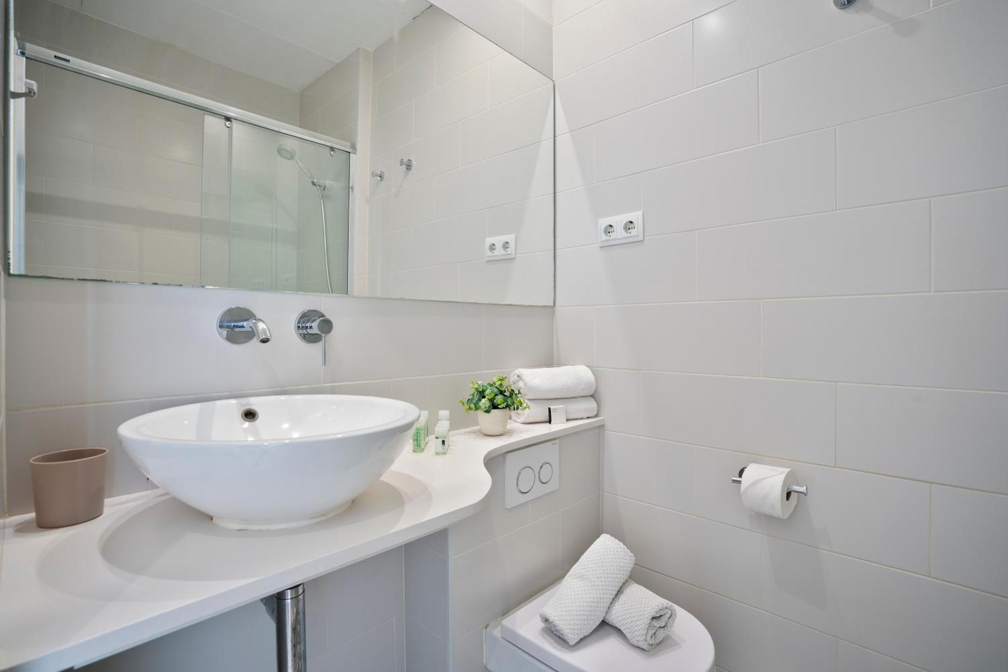 Bcnstop Sant Pau Suites Barcelona Buitenkant foto